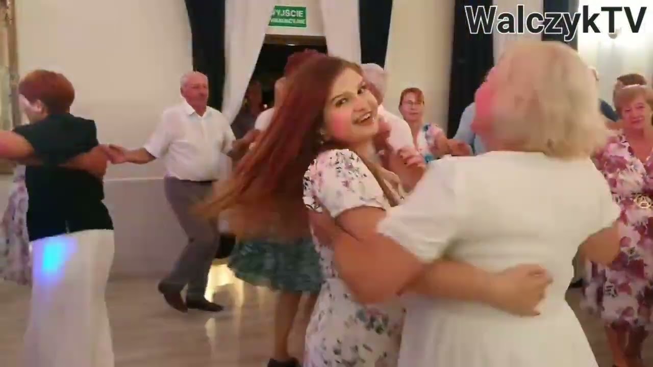 Potańcówka ludowa w Złotym Dworze a na parkiecie przesympatyczna Weronika fanka wielu YouTube-rów 
