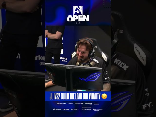 It just feels right seeing jL back clutching it up on the main stage again 🥰