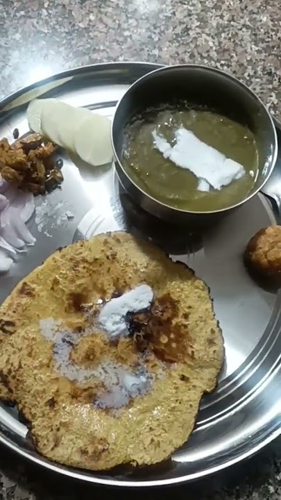 saag Makki Ki Roti with makkhan short video cook with pravita