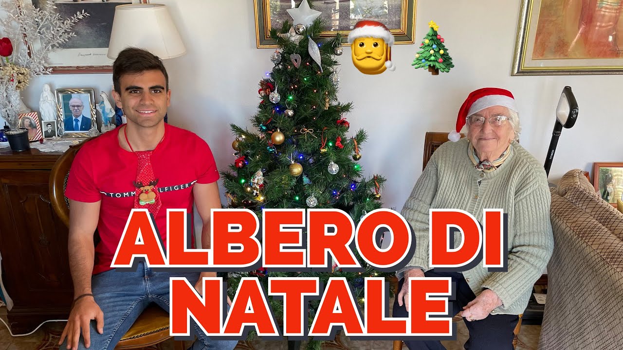 IO e LA NONNA FACCIAMO L' ALBERO DI NATALE