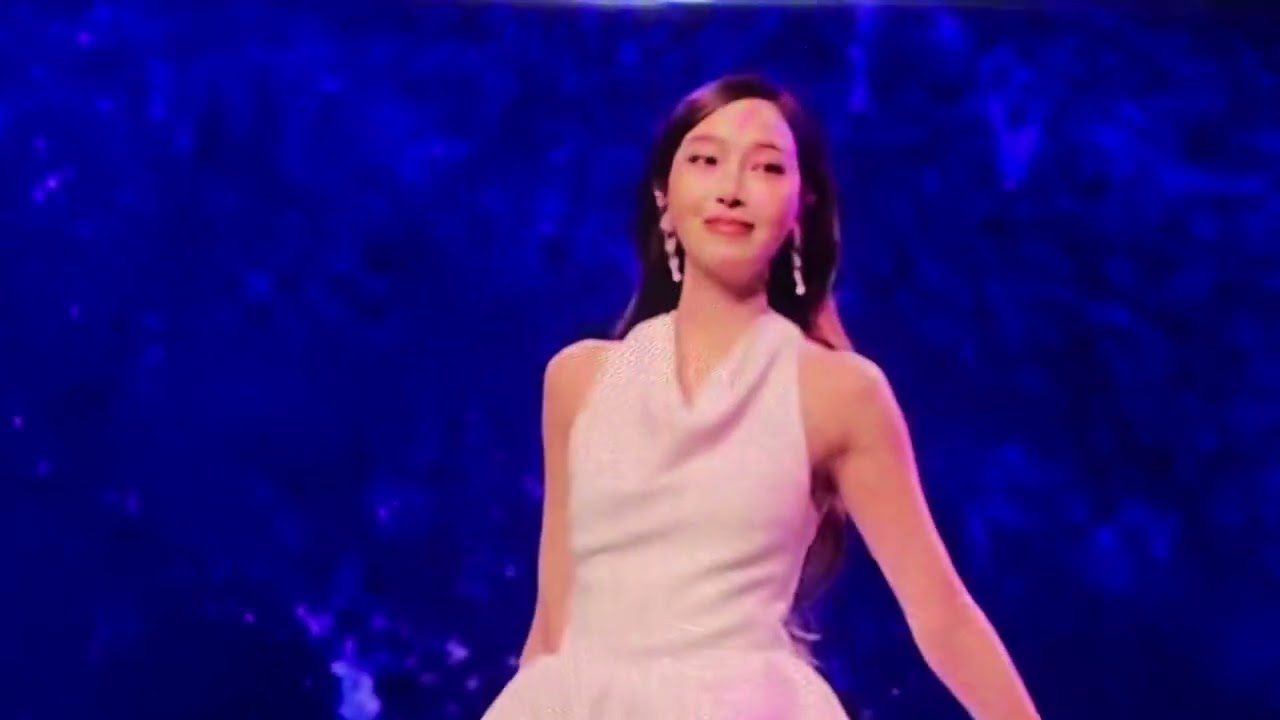 你才是棒～ Jessica (Korean singer) sing an Chinese song ~ At least I’ve got you 至少還有你