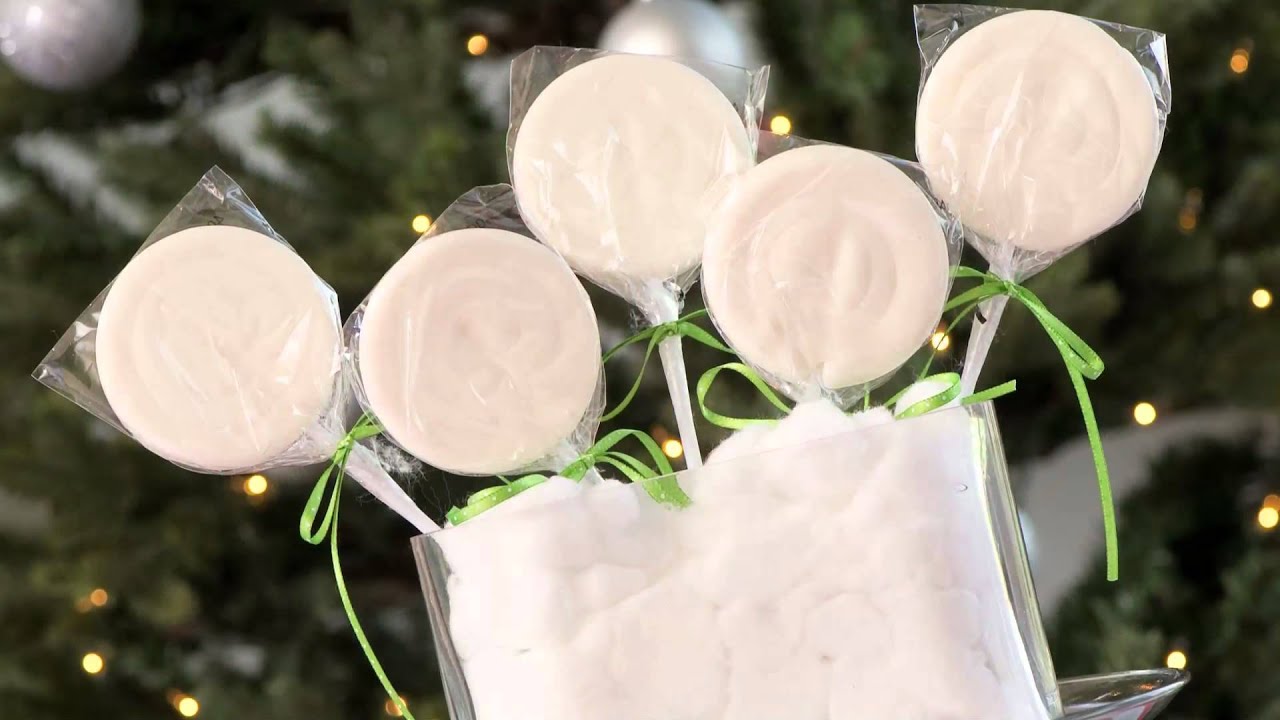 Christmas Table Decorating Ideas for Kids - Shindigz.com - YouTube