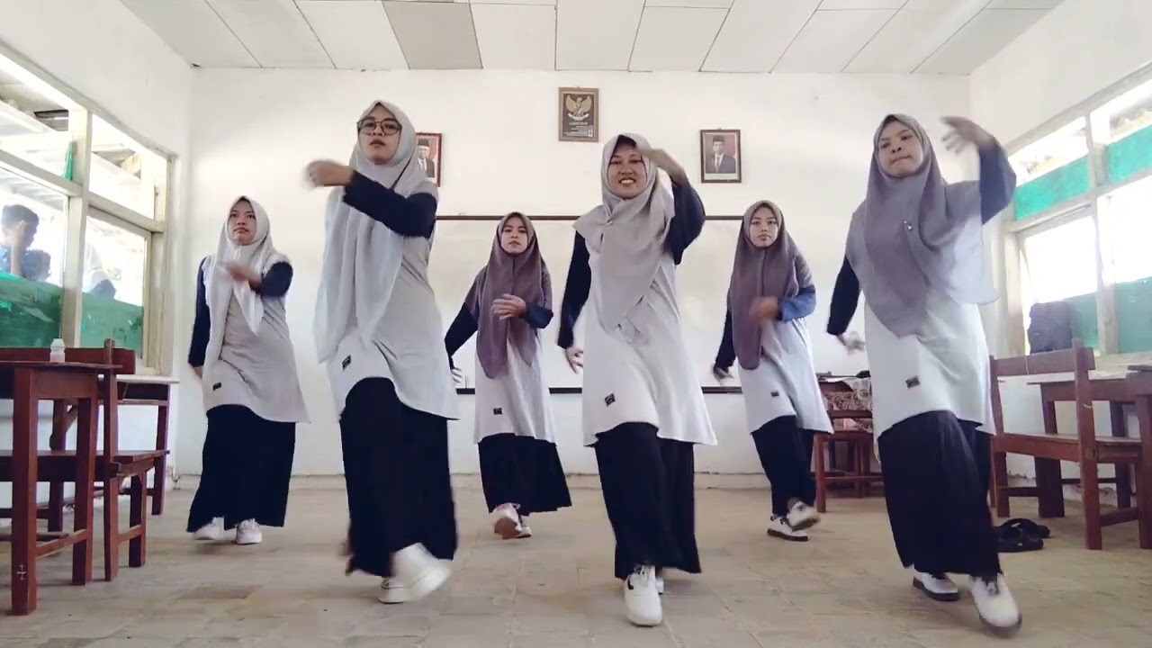 kreasi tari lagu madura 