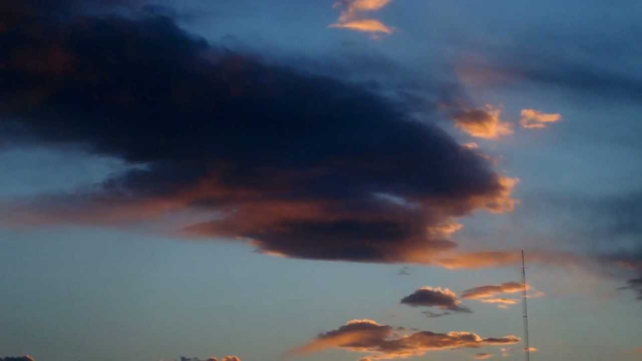 Clouds - Pieter Nooten &amp; Michael Brook (Sleeps With The Fishes)