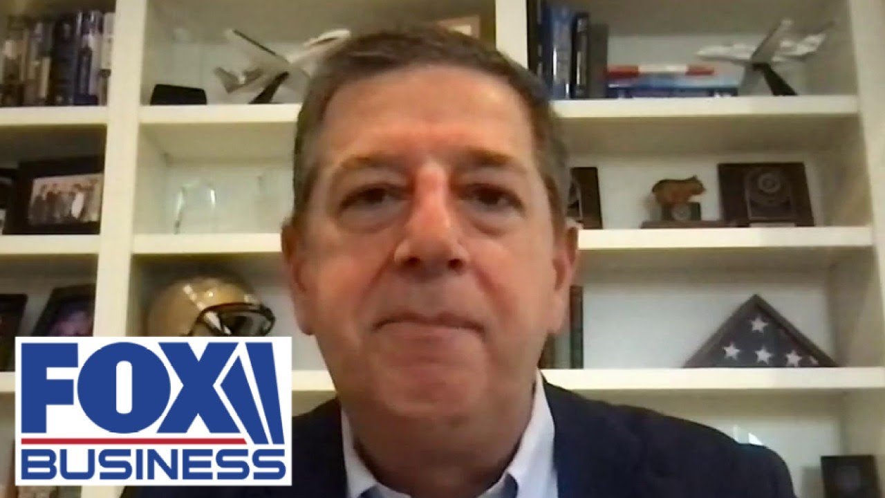 Ex-Walmart CEO issues dire warning over spiraling US economy