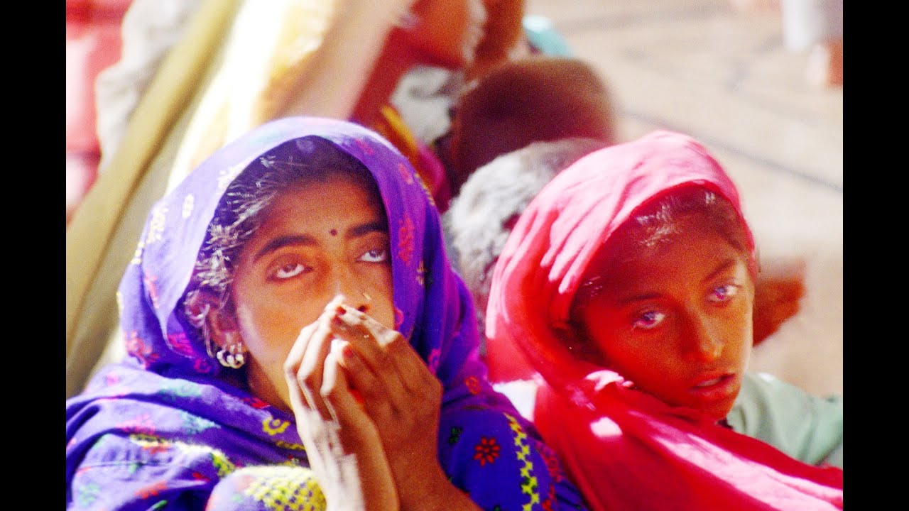 The Pilgrims of Sehwan Sharif, Pakistan, 2004