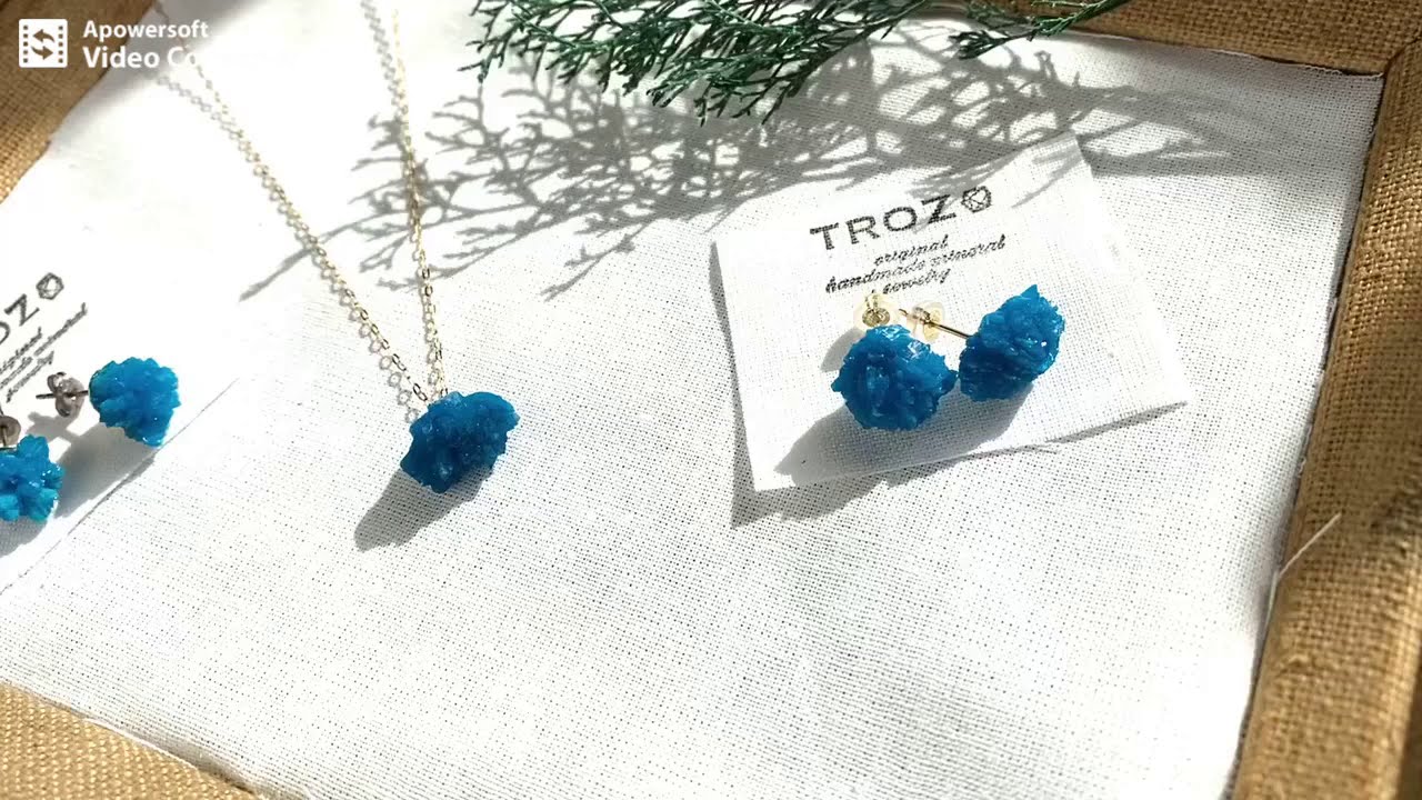 カバンサイト鉱物原石 K18 18金ピアス 【一点もの】ハンドメイド