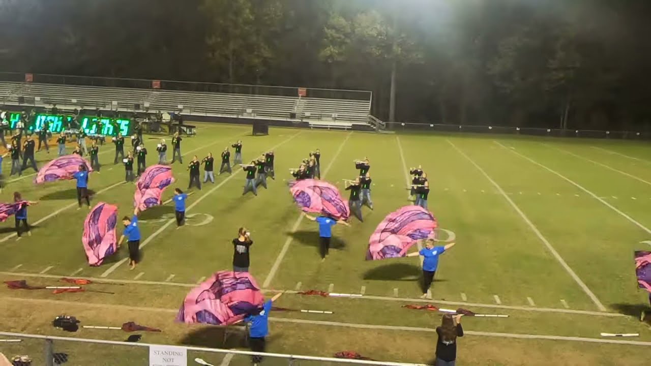 США. ВЫСШАЯ ШКОЛА /9-12  КЛАСС/ МУЗЫКАЛЬНАЯ КОМПОЗИЦИЯ. FRIDAY NIGHT LIGHT. BAND. MAULDIN MAVERICKS.