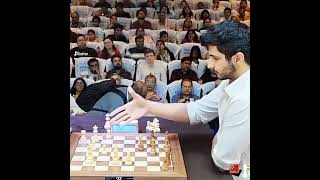 ELE É IMPARÁVEL#magnuscarlsen#chessedit#viditgujrathi#blitz3.846#rooksacrifice