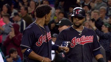 CLE@SEA: Ramirez plates Santana with RBI single