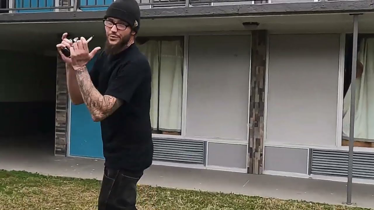 Virginia rapper. sold my soul  Hearse 