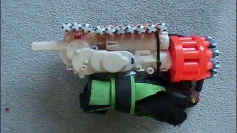 Nerf Hands Free Wrist Blaster (Complete)