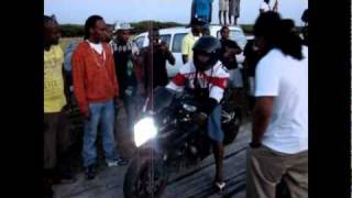 Download Lagu TITI vs Broertje Koraal Tabak pt1 MP3