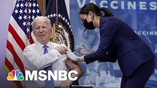 Biden Receives Updated Covid Vaccine Booster Shot