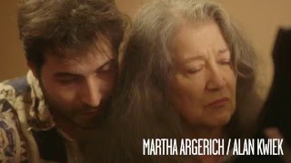 Martha Argerich - Alan Kwiek: Poulenc Sonata (Pianists Street)