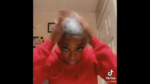 The gorilla glue girl