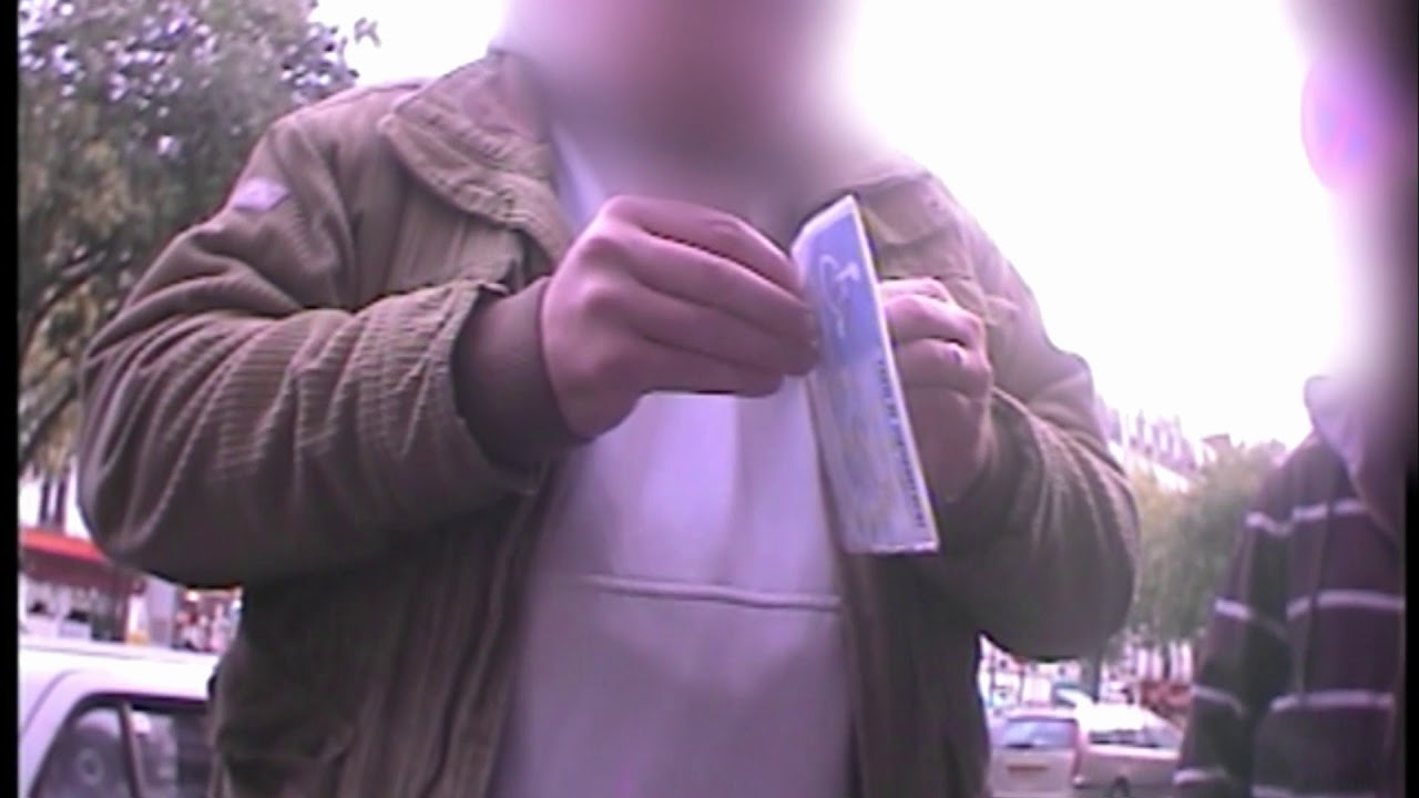 Il appelle les flics, c'est lui qui se fait arrêter !