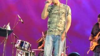 Bilal w/ The Robert Glasper Experiment " Reminsce" Live @ Lincoln Center