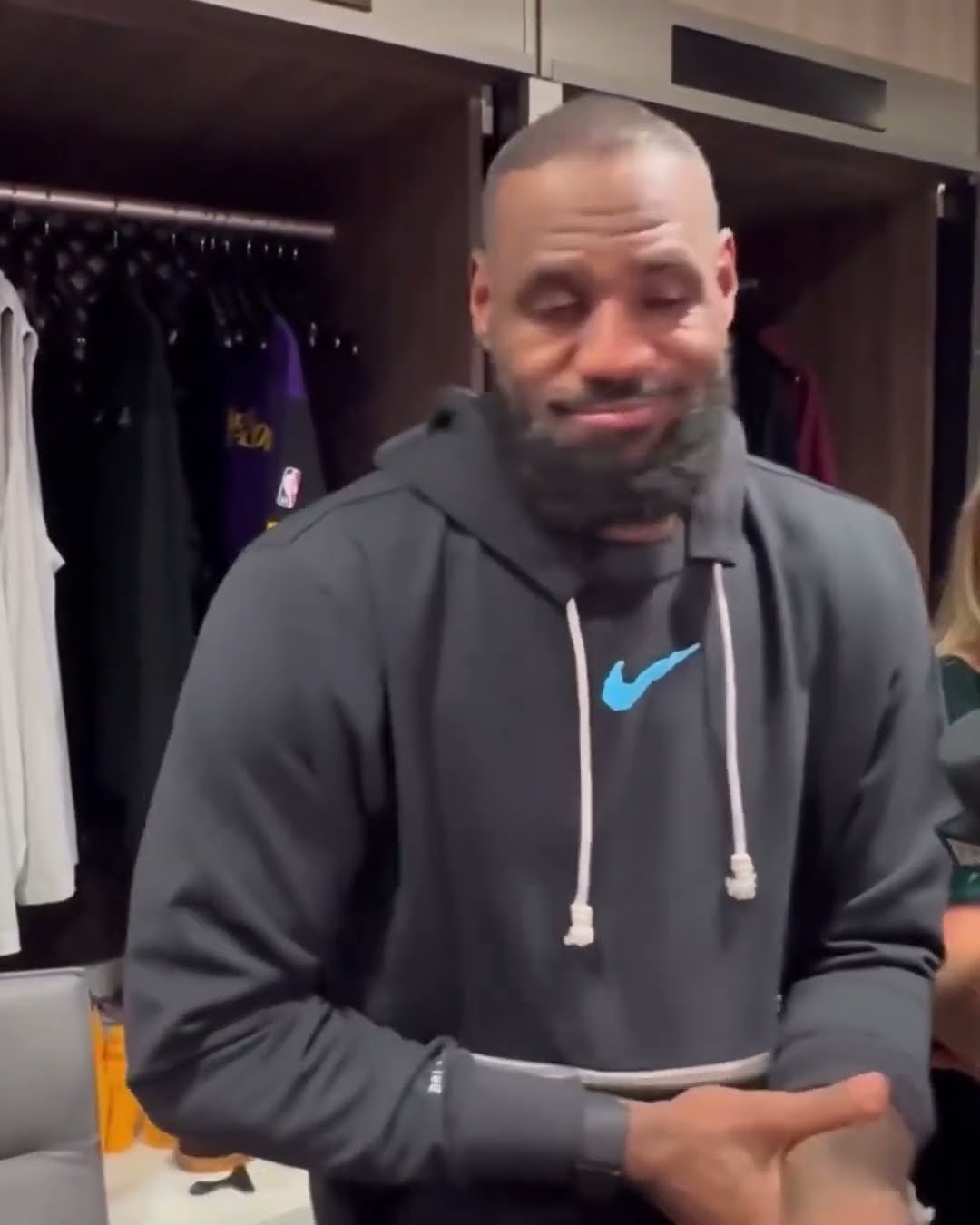 LeBron James on playing against physical teams ? (via @davemcten/IG)