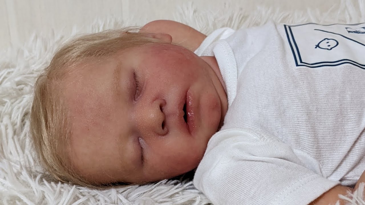 Manuela by Rafaela Spiandorelli reborn baby painted by E-Borns