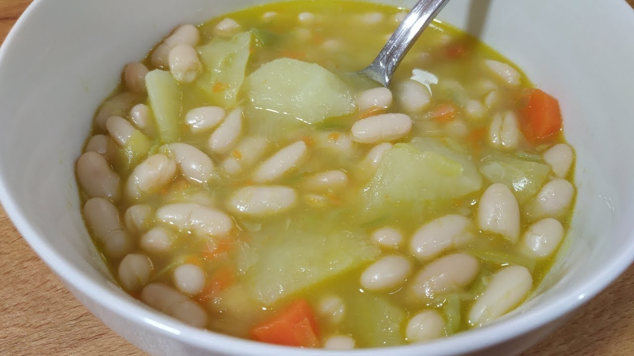 SOPA DE ALUBIAS CON VERDURAS, fácil, economica y sana con Mambo!!!