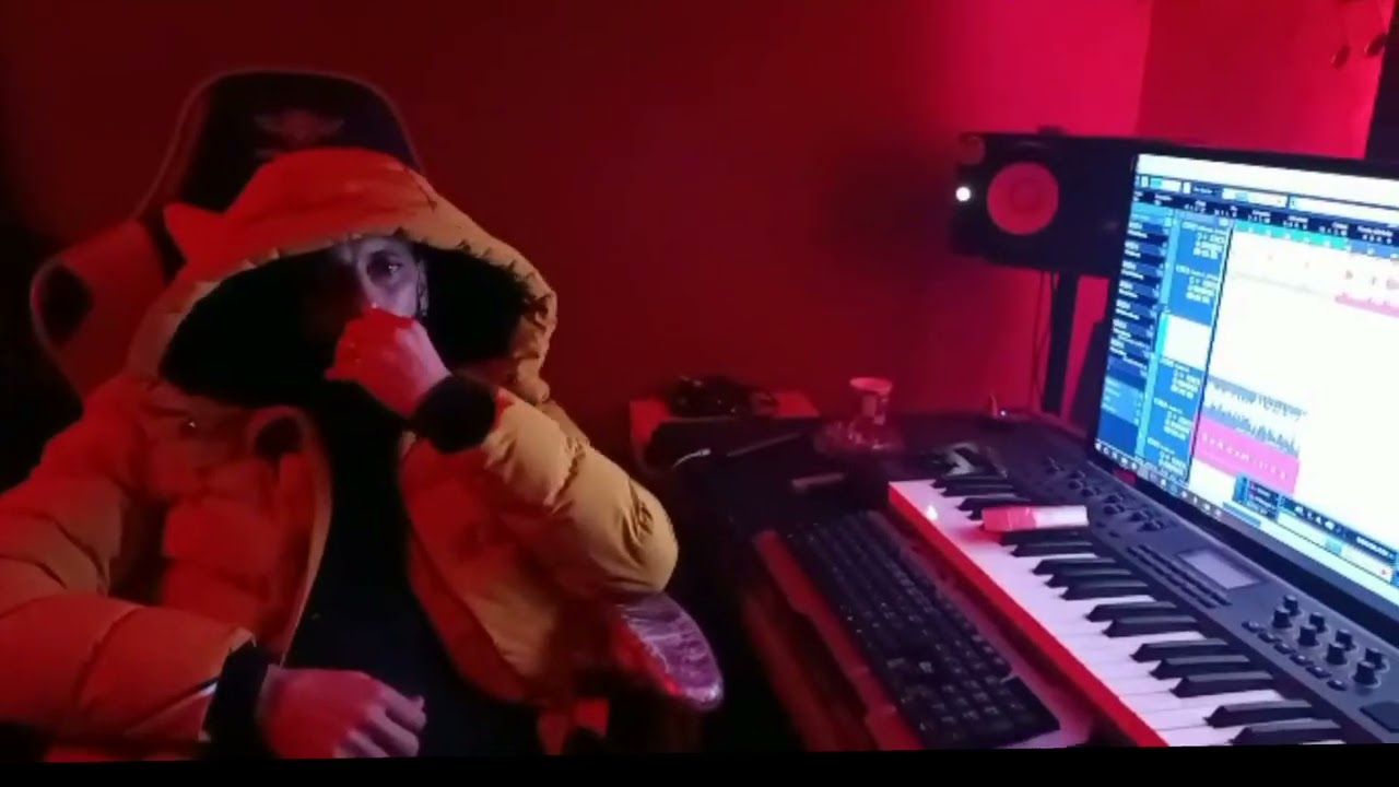 YouTubeでKoukstyle  -  40 Freestyle   ( Visuelizer )を視聴