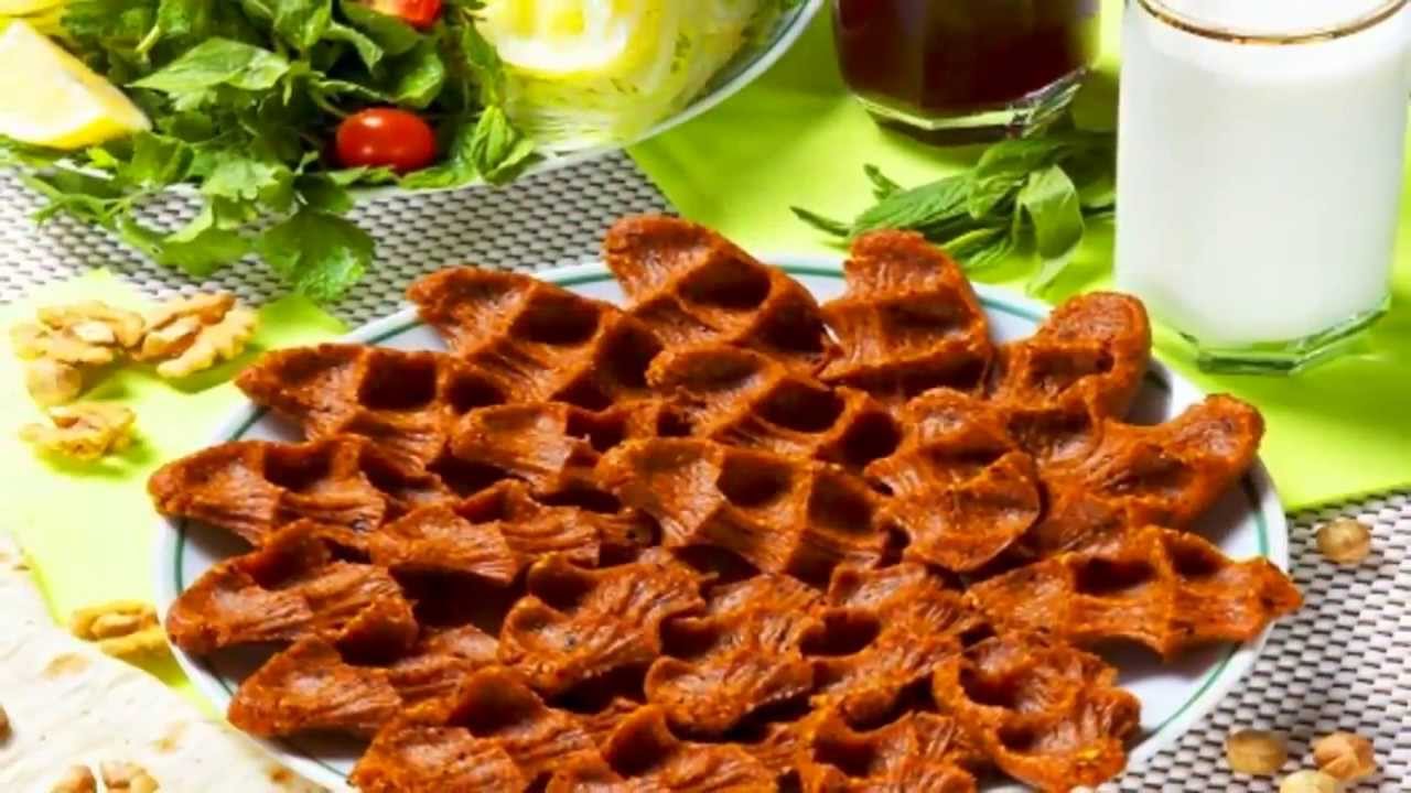 Çiğ Köfte Nasıl Yoğrulur – Keriman DİRİL Çiğ Köfte Nasıl Yoğrulur – Keriman DİRİL