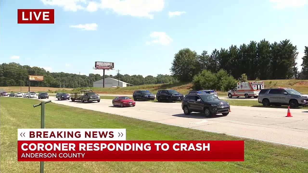 Coroner responding to crash on Hwy 153 in Anderson County - YouTube