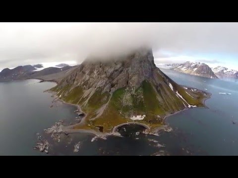 Video: Matkaopas Svalbardiin, Norjaan, Napapiirillä