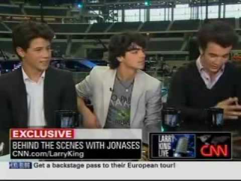 The saddest Jonas Brothers Interview! They were po...