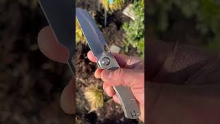 The Kunwu Tao S is an amazing knife. So smooth & dropshutty. So many ways to open this knife.