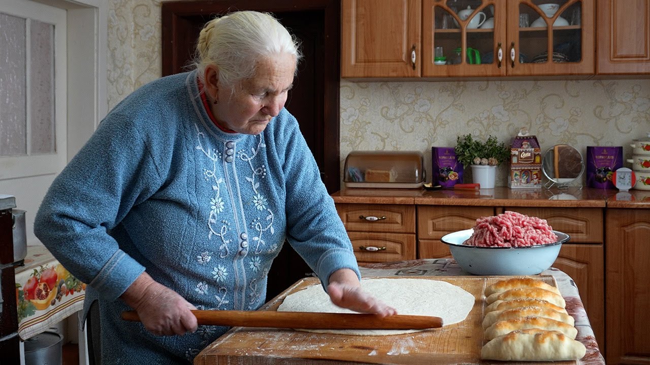 An Inspiring Story — 85-Year-Old Mother Prepares a Birthday Surprise for Her Son in the Mountains