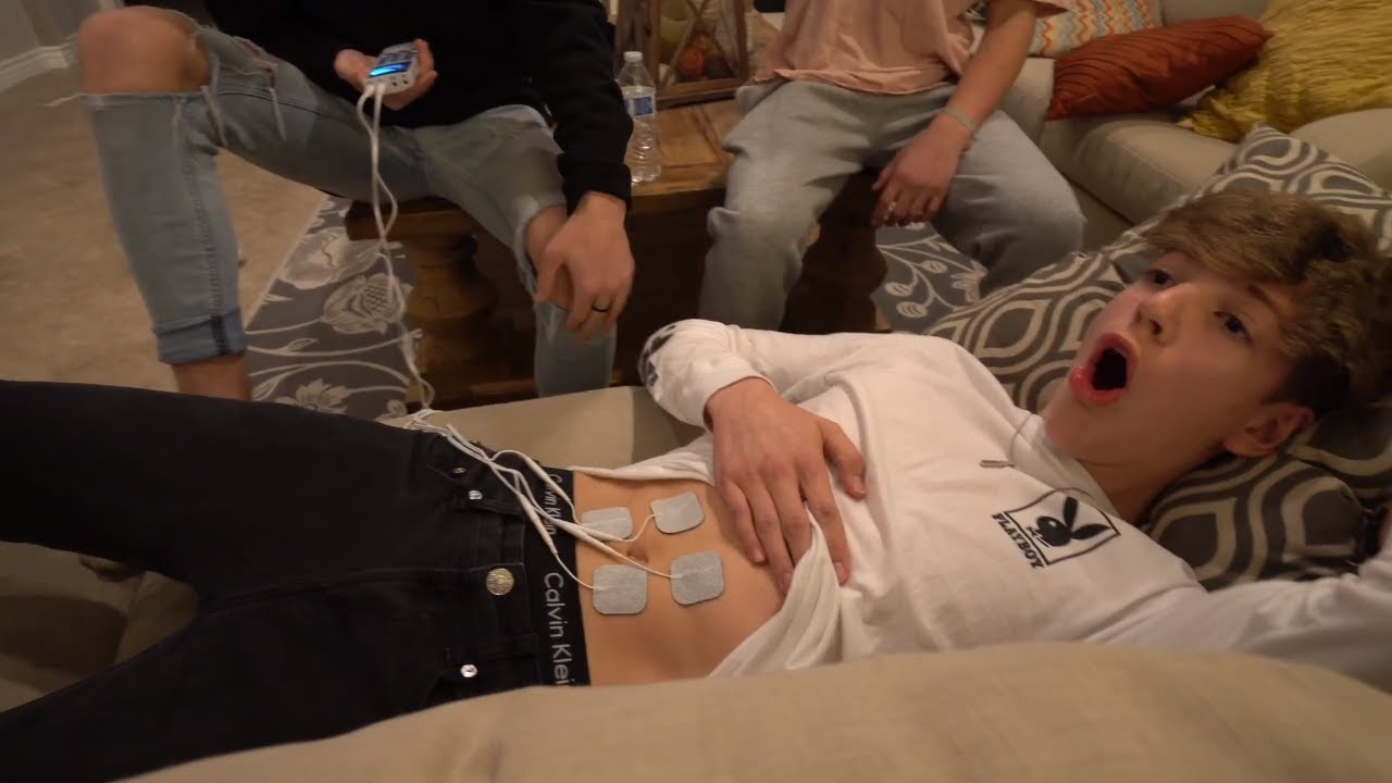 Могут ли мальчики-подростки справиться с болью во время родов?!? (СИМУЛЯТОР РОДОВ)