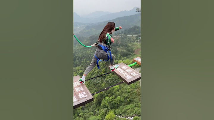 Bungee Jumping With Rope In Beautiful Place,She Dares To Long Jump On The Sky Bridge👍