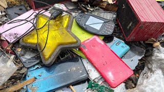 Surprised to see so many phones thrown in the trash || Restiration broken phone