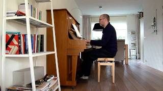 The dying piano, no hard feelings.avi