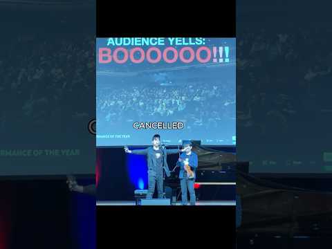 What happens when your string breaks on while performing?