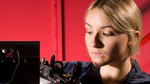 Plasma Scientist - Backstage Science Q & A