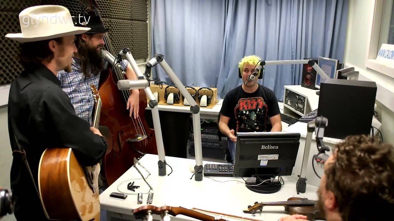 Howlin' Brothers (CalonFM)