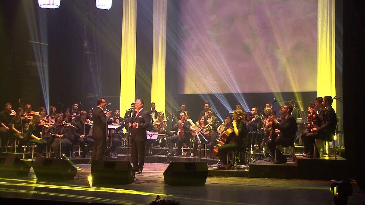 M'barek DEKHALA dans un extrait d'un concert a Tlemcen du 1er mai 2015