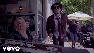 Lyn Bowtell - He Burns (Official Music Video)