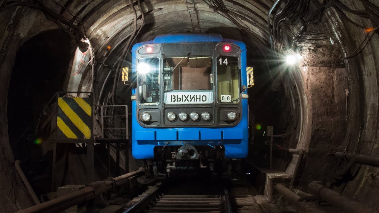 Включи видео про метро. Тоннель симулятор Московского метро 2д. Ночная расстановка в Московском метро. Метро-2 диггеры. Вагоны метро 2.