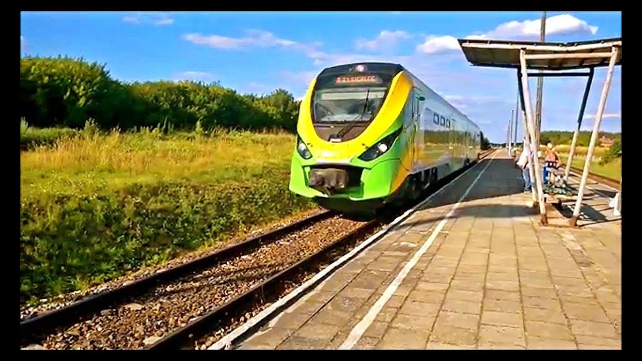 Newag 222M-001 wjazd i odjazd z Sarnak