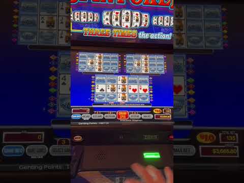 AND THE CROWD GOES CRAZY! #triplespinpoker #resortsworld #lasvegas