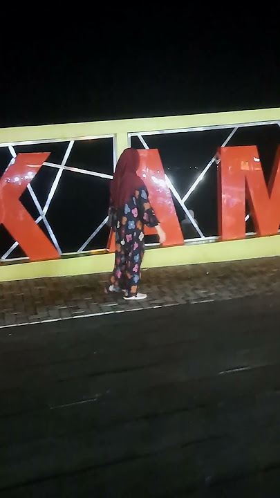 Ada Ayu Ayu di Pantai Kamali Bau Bau