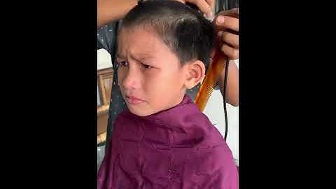 MENANGIS DIPOTONG BOTAK.!!