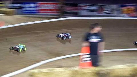 Truggy Dash for Cash at the 2009 Nitro X Worlds at the Nitro pit Ryan Maifield wins