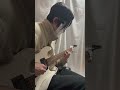This posture made it difficult to play 😓 #guitar #仮面ギタリスト #ギター#electricguitar #guitarist