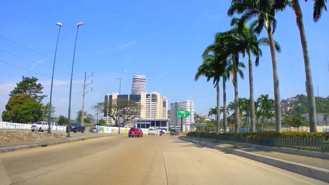 Conduciendo (Driving) Guayaquil - Ecuador 2023 (Av. Plaza Dañin - Centro de la Ciudad)