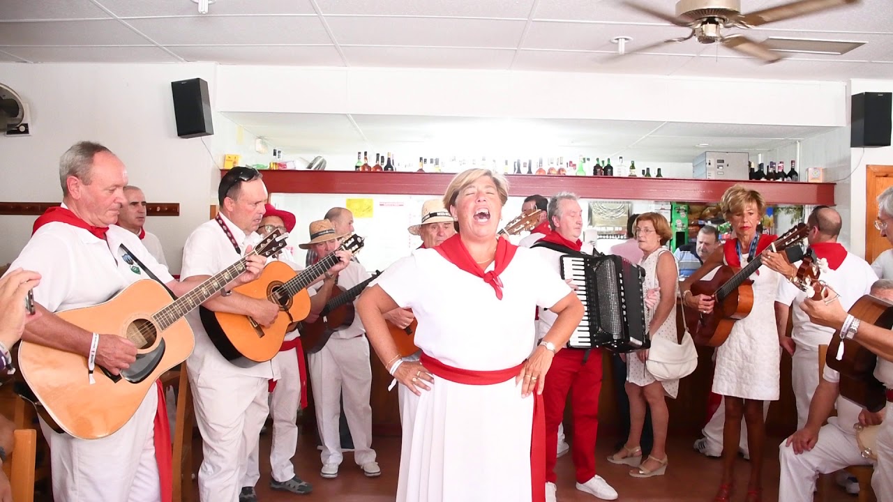 Смотреть «Quiero cantarle a la vida   Elena Leache» на YouTube